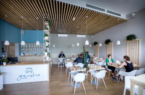 Geisha Sushi Compass Architekti